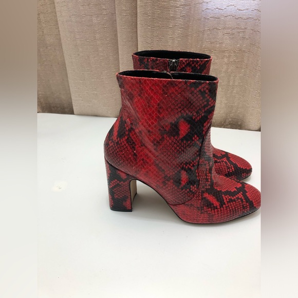 Stuart Weitzman Fifer Red Python Print Leather Boots Sz 8 - Picture 4 of 12